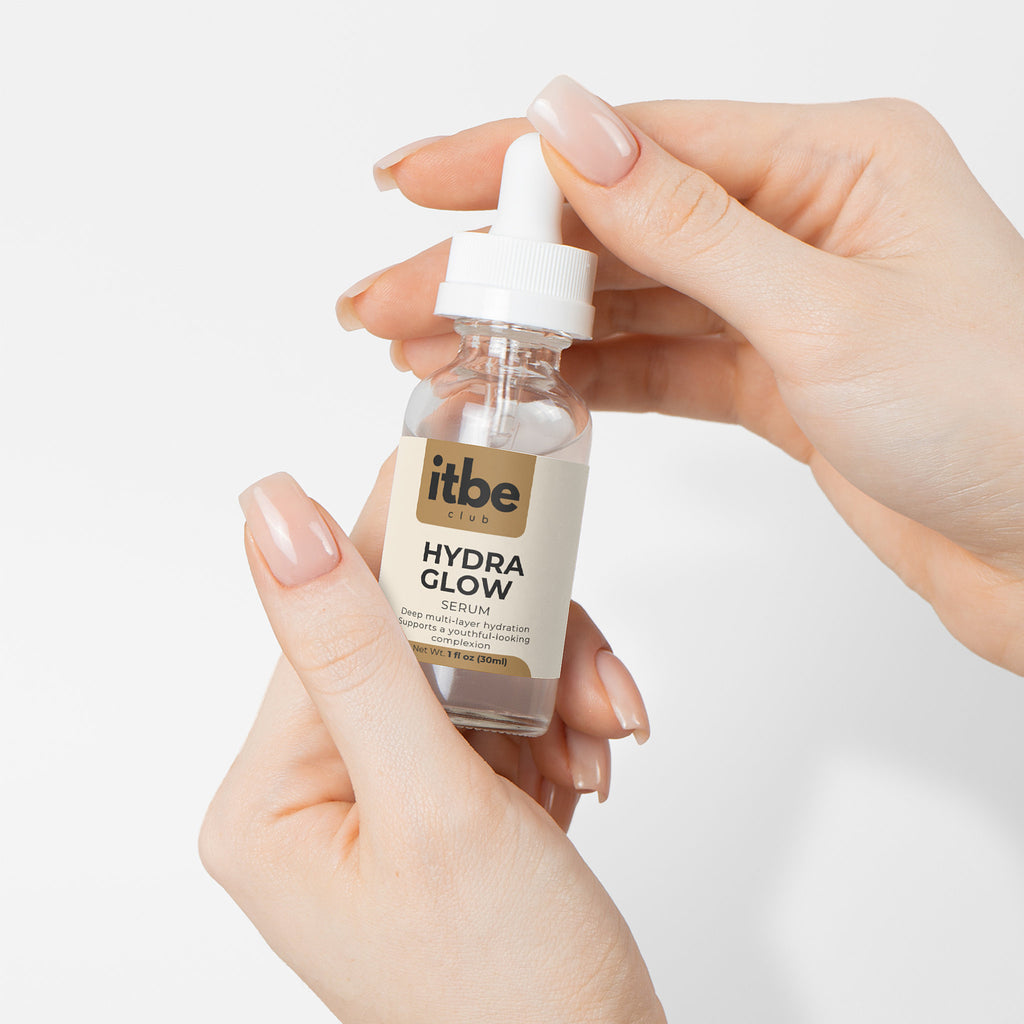 Hydra Glow — 4D Hyaluronic Acid Serum for Deep Hydration & Elasticity